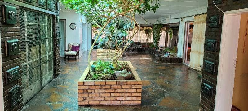 5 Bedroom Property for Sale in Bloemspruit Free State